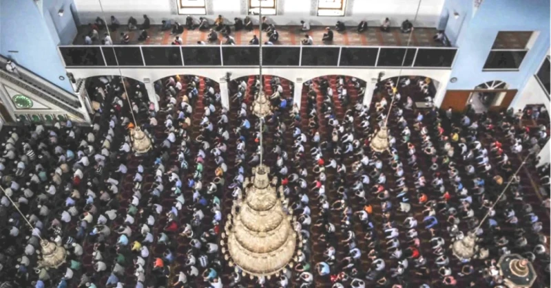 Kayseri'de 20 Mart 2026 Bayram Namazı Saati Belli Oldu! Diyanet İmsakiye Takvimiyle Öğrenin!